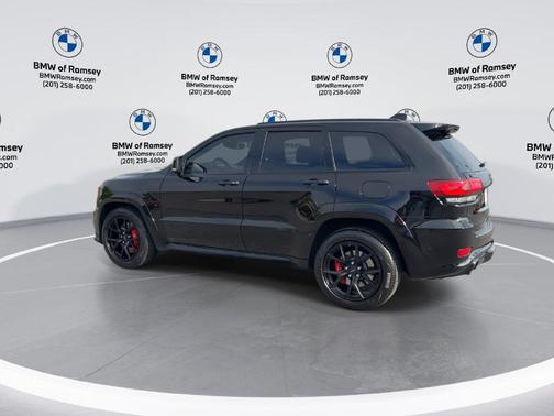 Diamond Black Crystal Pearlcoat 2020 Jeep Grand Cherokee SRT