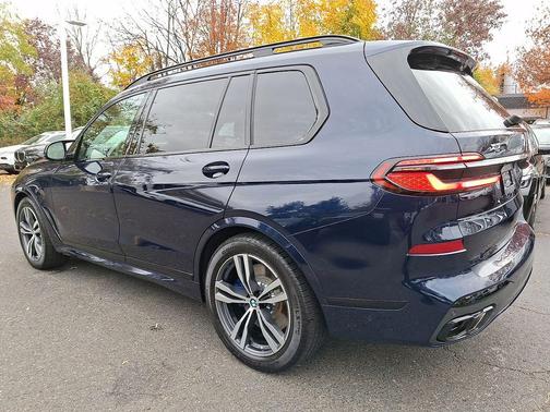 2026 BMW X7 M60i