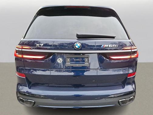 2026 BMW X7 M60i