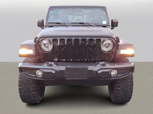 2021 Jeep Gladiator Willys 4x4