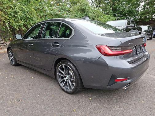 2022 BMW 330 xDrive
