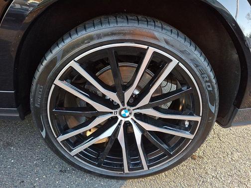 2022 BMW X6 xDrive40i