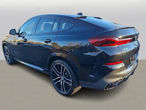 2022 BMW X6 xDrive40i