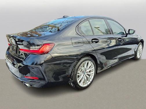 2023 BMW 330 xDrive