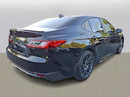 Underground 2025 Toyota Camry SE
