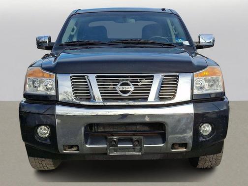 2014 Nissan Titan SV