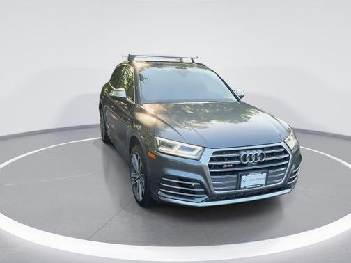 Daytona Gray Pearl Effect 2018 Audi SQ5 3.0T Prestige