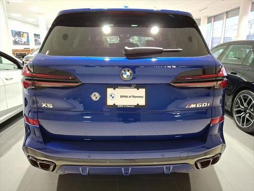 2025 BMW X5 M60i