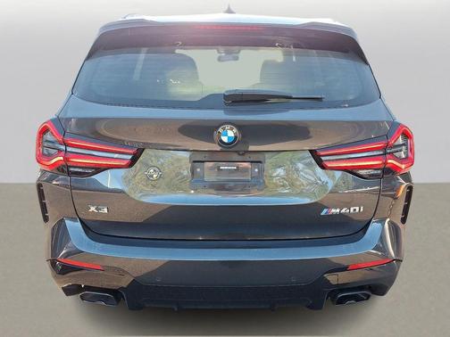 2023 BMW X3 M40i