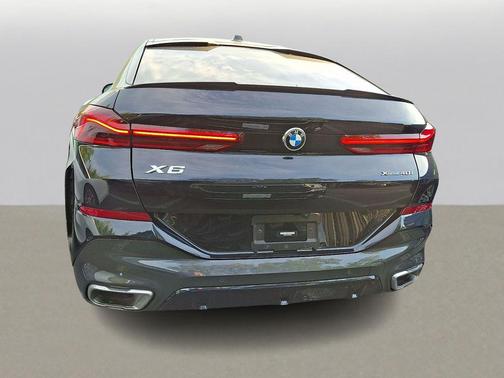 Carbon Black Metallic 2024 BMW X6 xDrive40i