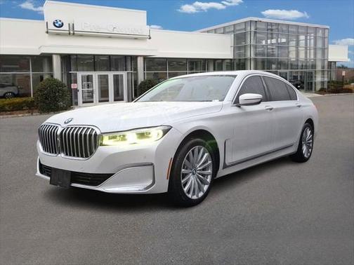 2022 BMW 740 i xDrive