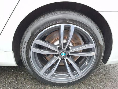 2022 BMW 750 i xDrive