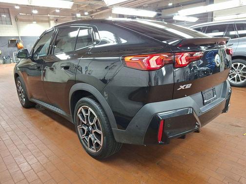 2025 BMW X2 xDrive28i