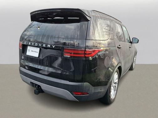 2025 Land Rover Discovery P300 S