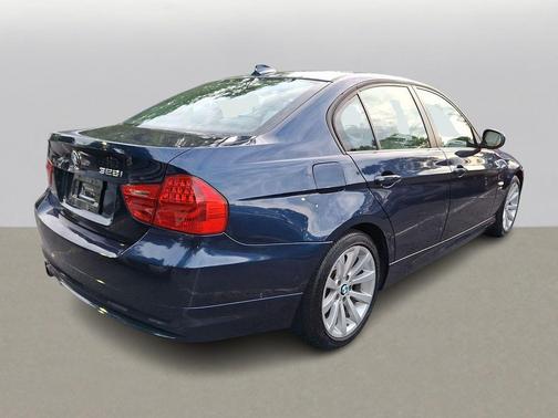 Deep Sea Blue Metallic 2011 BMW 328 xDrive