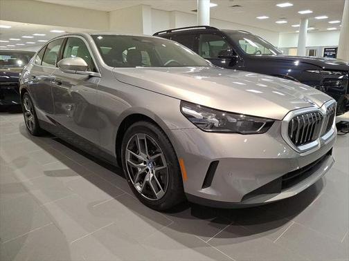 2025 BMW i5 xDrive40