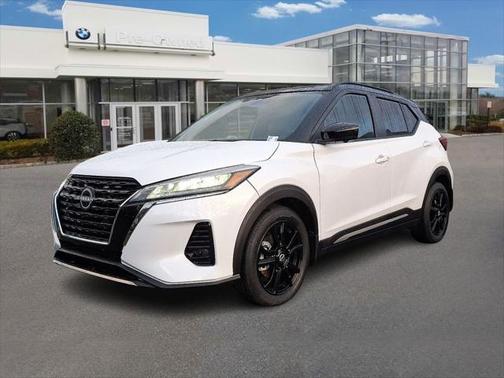 2023 Nissan Kicks SR