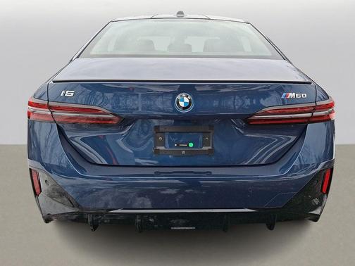 2025 BMW i5 M60