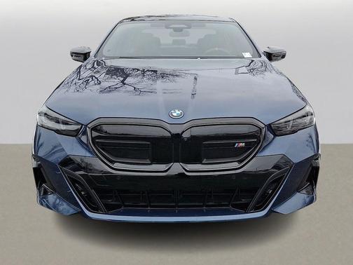 2025 BMW i5 M60