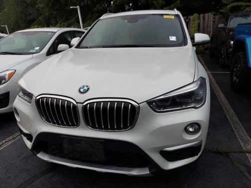 Photo 2 of 21 of 2017 BMW X1 xDrive 28i