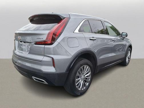 Argent Silver Metallic 2024 Cadillac XT4 Premium Luxury