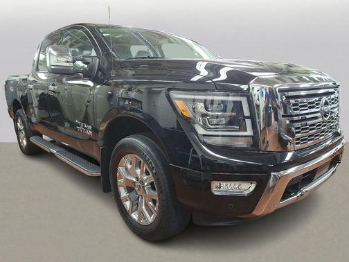 2021 Nissan Titan SL