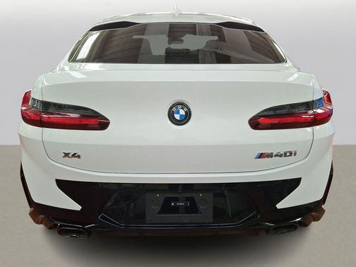 2025 BMW X4 M40i