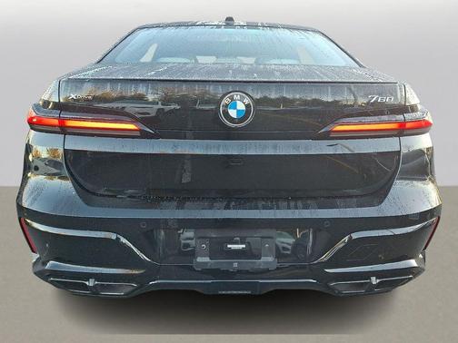 2023 BMW 760 i xDrive