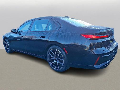 2023 BMW 760 i xDrive