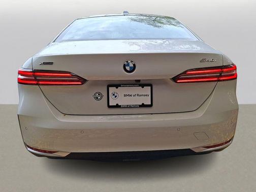 2025 BMW 540 xDrive