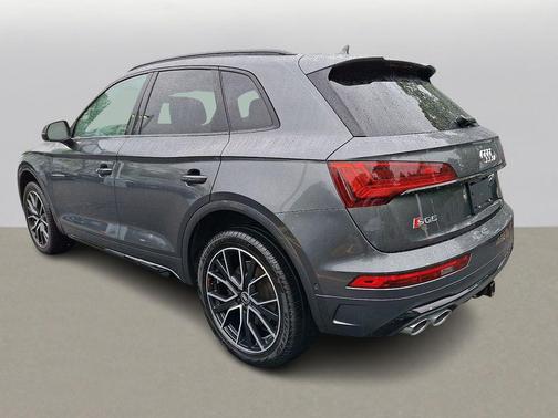 Daytona Gray Pearl Effect 2022 Audi SQ5 3.0T Prestige