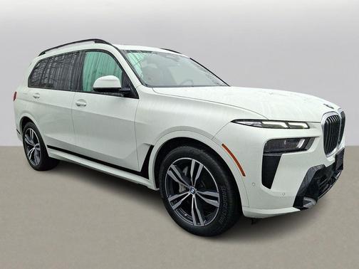 Alpine White 2024 BMW X7 xDrive40i