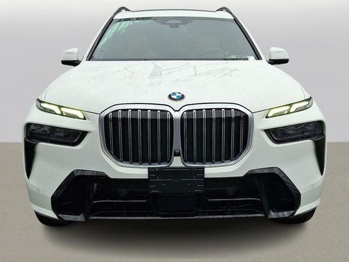Alpine White 2024 BMW X7 xDrive40i