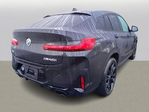 2024 BMW X4 M40i
