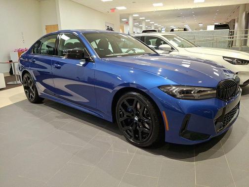2025 BMW 330 i xDrive