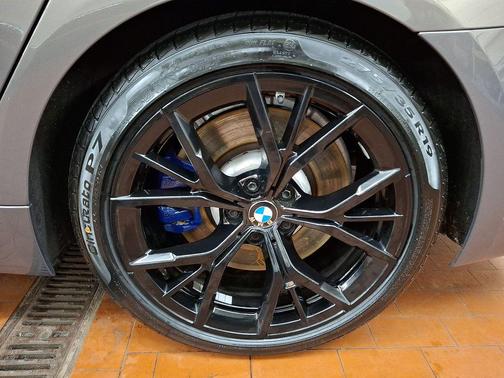 2022 BMW M550 i Xdrive