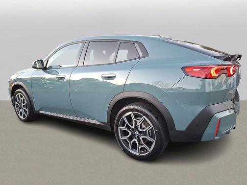 2025 BMW X2 xDrive28i