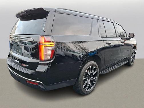 2021 Chevrolet Suburban RST