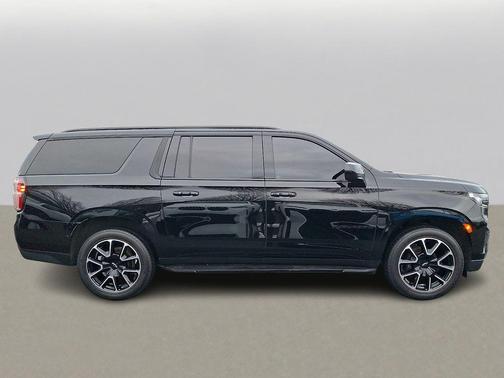 2021 Chevrolet Suburban RST