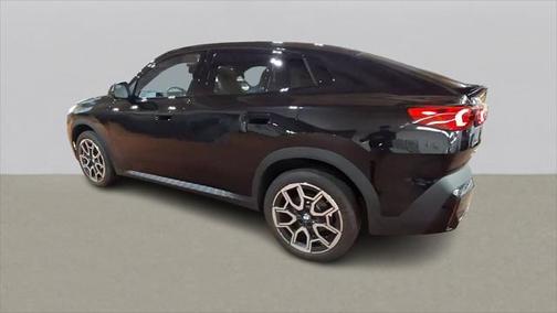 2025 BMW X2 xDrive28i