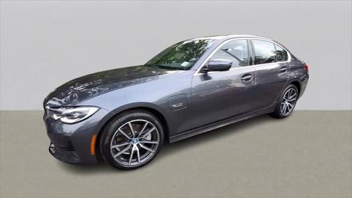 2022 BMW 330e Base