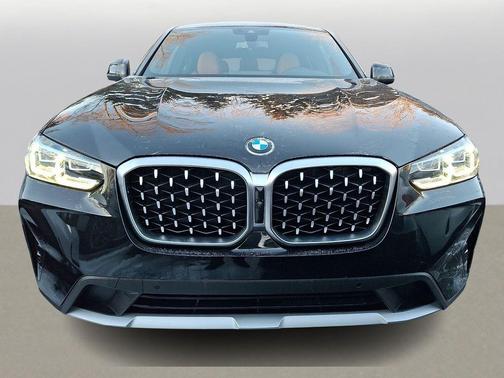 2025 BMW X4 xDrive30i