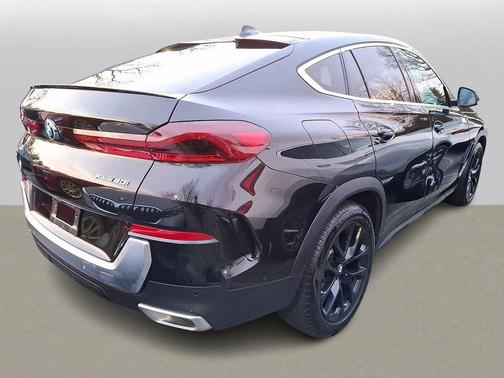 2023 BMW X6 xDrive40i