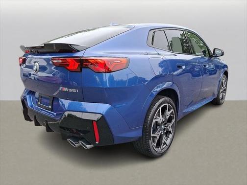 2025 BMW X2 M35i