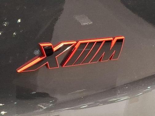 Dravit Grey Metallic 2026 BMW XM Label