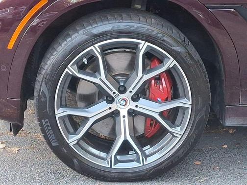 2023 BMW X6 M50i