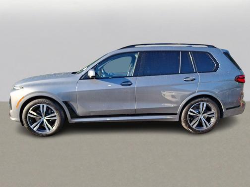 Skyscraper Grey Metallic 2024 BMW X7 xDrive40i