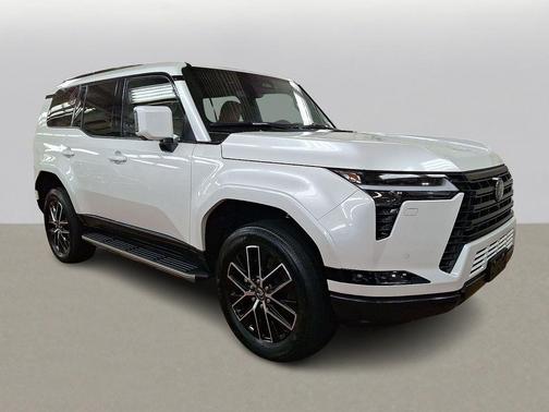 White Pearl 2024 Lexus GX 550 Premium+