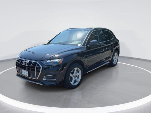 Brilliant Black 2022 Audi Q5 40 Premium