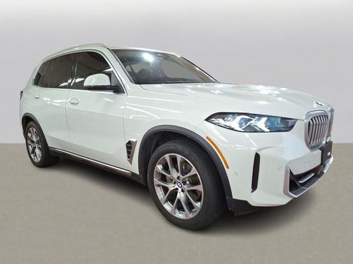 Alpine White 2024 BMW X5 xDrive40i